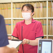 土日も診療 ～お仕事やお忙しい方も来院しやすい～